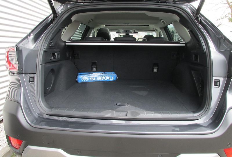 Subaru Outback (2025) 2,5i TOURING  MY25.5 - fotka 43 z 58