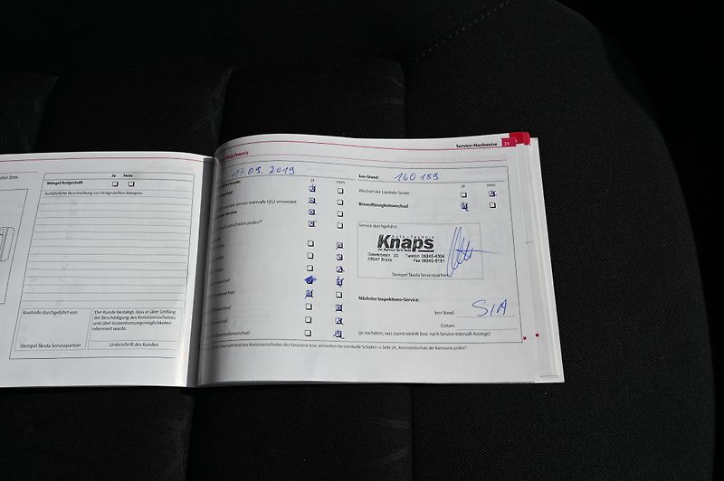 Škoda Octavia 2.0TDI 7/2011 Rezervace - fotka 43 z 50