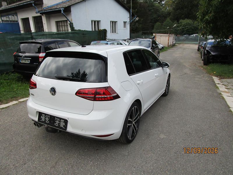 Volkswagen Golf (2015) 7 GTD 2,0  - fotka 4 z 18