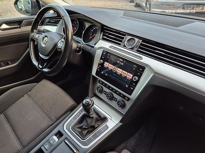 Volkswagen Passat Variant (2018) 1.4TSi 110KW ComfortLine  - fotka 36 z 54