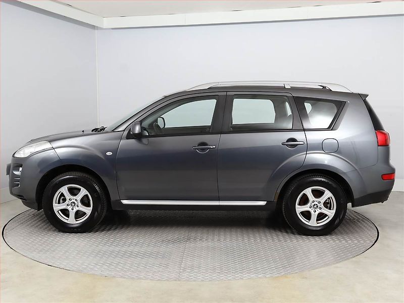Peugeot 4007 (2007) 2.2 HDI, 4X4, Park. senzory - fotka 3 z 16