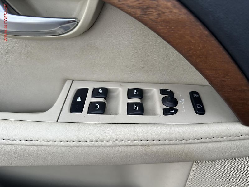 Volvo S80 (2010) 2.4, Navi, xenon, kůže - fotka 18 z 18