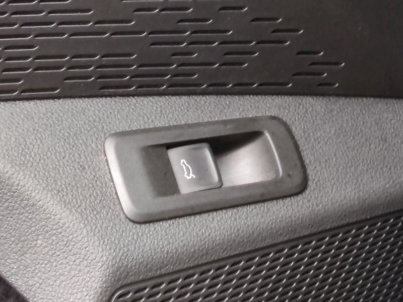 Škoda Octavia (2025) Top Selection 1,5  Tsi 110 Kw - fotka 27 z 41