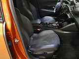 Peugeot 2008 (2020) 1.2 PT, GT, AT, navi, LED - náhled 11
