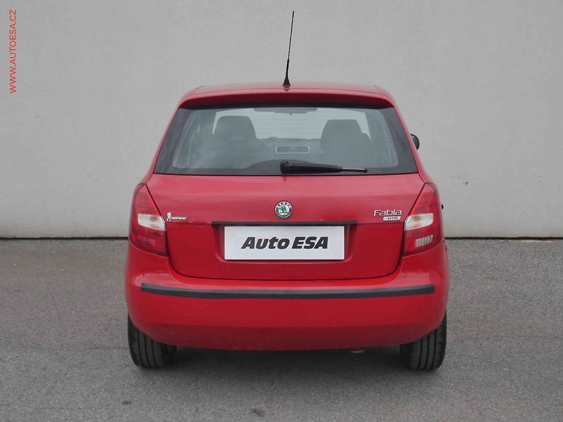 Škoda Fabia (2008) 1.2i, ČR, STK4/28 - fotka 5 z 13