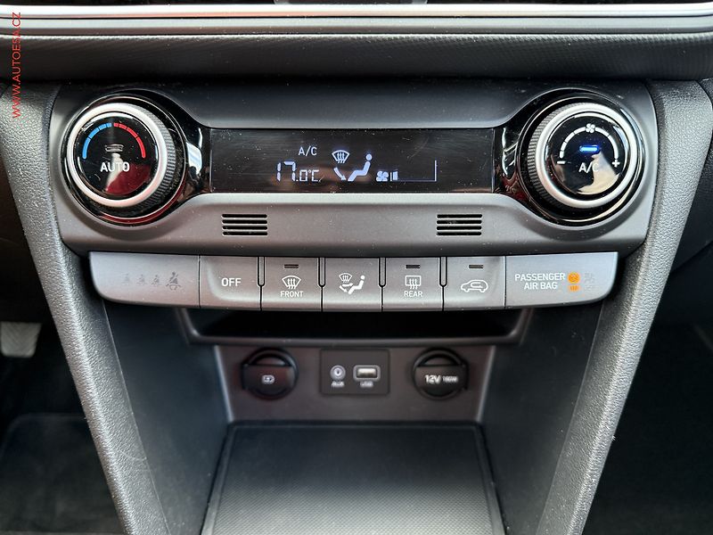 Hyundai Kona (2020) 1.0 T-GDi, AC, navi, park - fotka 16 z 18
