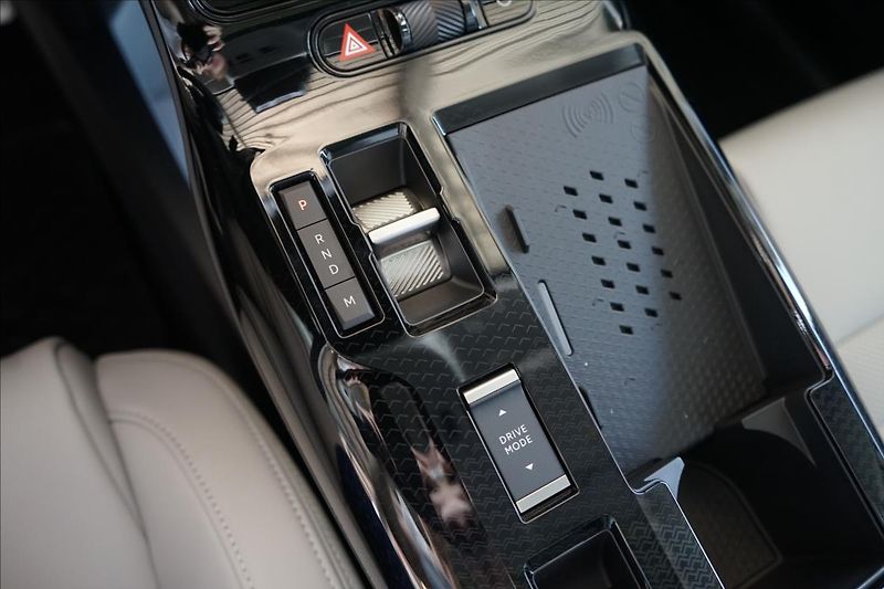 Citroën C5 Aircross (2026) 1,2 Hybrid 145k Automatic MAX - fotka 14 z 23