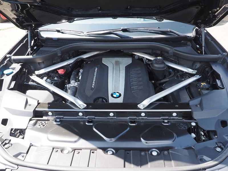 BMW X5 (2020) M50d, Laser, Individual - fotka 45 z 45