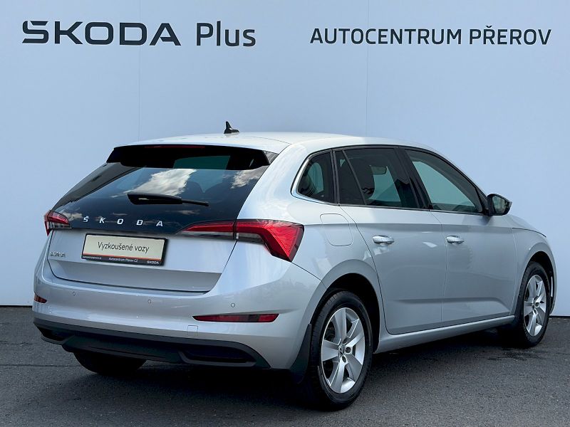 Škoda Scala (2022) 1.5 TSI 110kW Style Full-LED - fotka 2 z 35