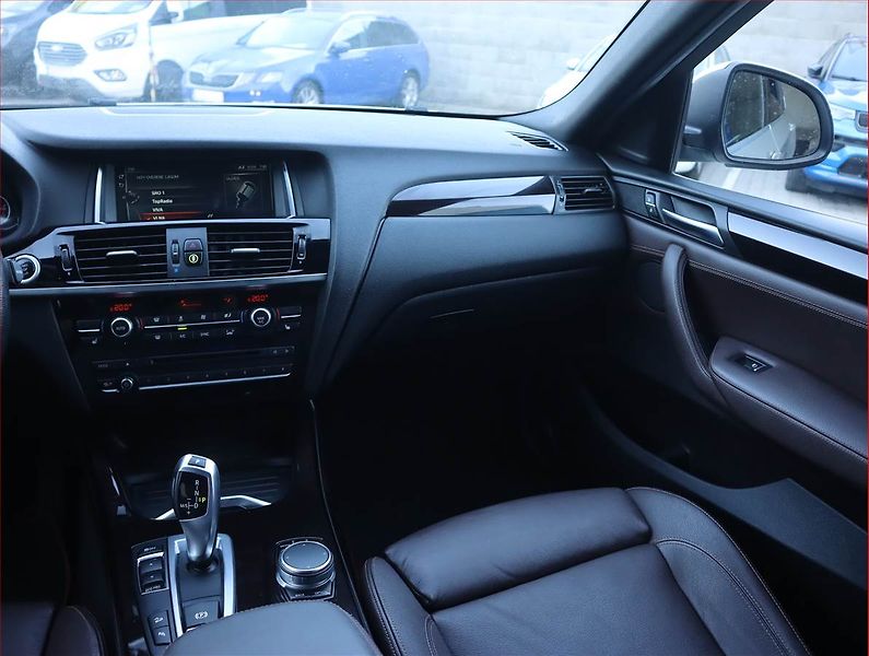 BMW X4 (2019) xDrive20d - fotka 8 z 22