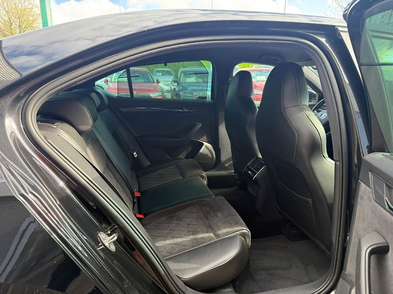 Škoda Superb Sportline2.0 TSI 162kw DSG - fotka 20 z 24