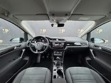 Volkswagen Touran (2017) 1.4TSi Highline 7míst RZV - náhled 13