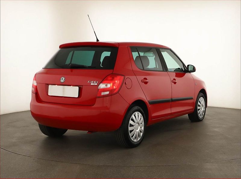 Škoda Fabia (2010) 1.2 TSI, Serv.kniha - fotka 5 z 11
