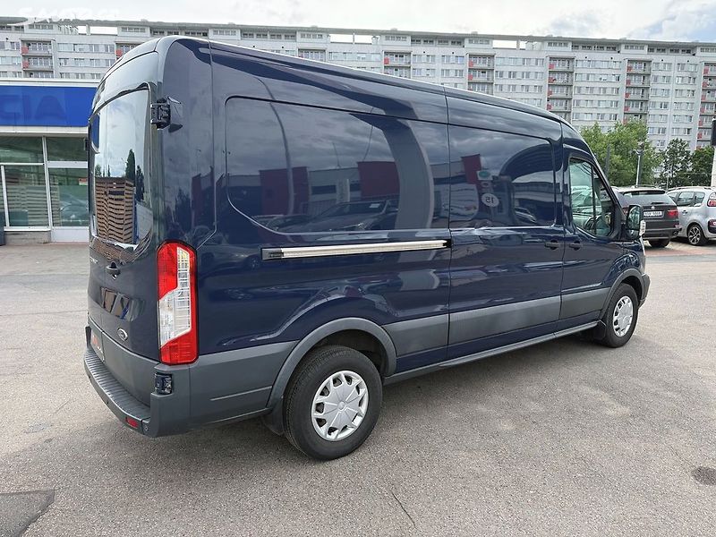 Ford Transit 2.0 L3H2 96kW - fotka 6 z 25