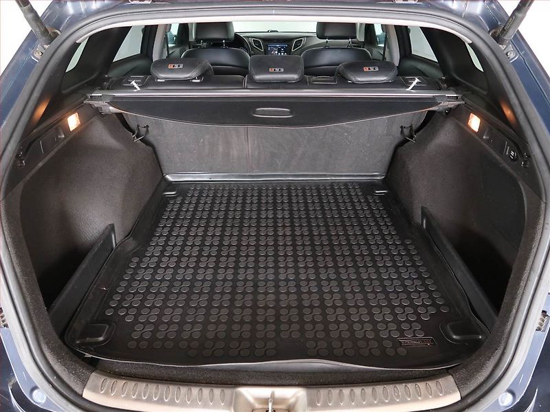 Hyundai i40 (2018) 1.7 CRDi, Automat, Navi - fotka 14 z 23