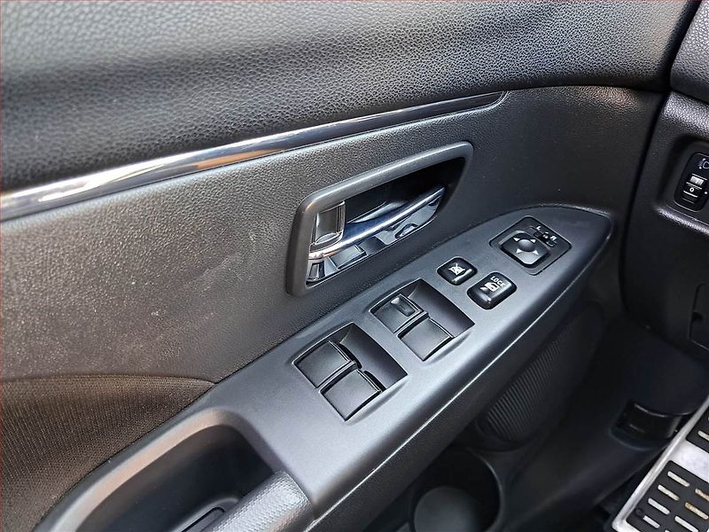Mitsubishi ASX (2020) 2.0 MIVEC, Automat, ČR,1.maj - fotka 16 z 17