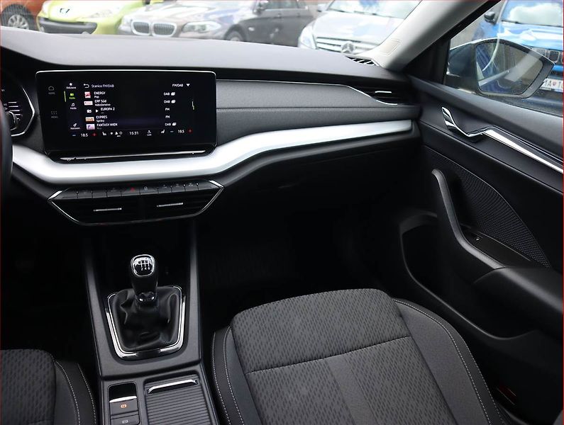 Škoda Octavia (2022) Style 2.0 TDI, Serv.kniha - fotka 8 z 25