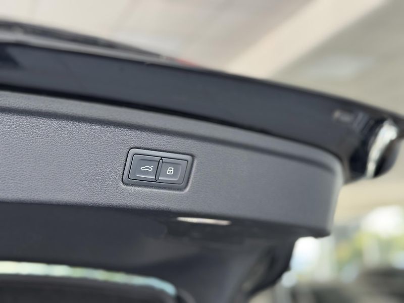 Audi A5 3,0TDI Q*200kW*S-LINE*KeyLess - fotka 34 z 38