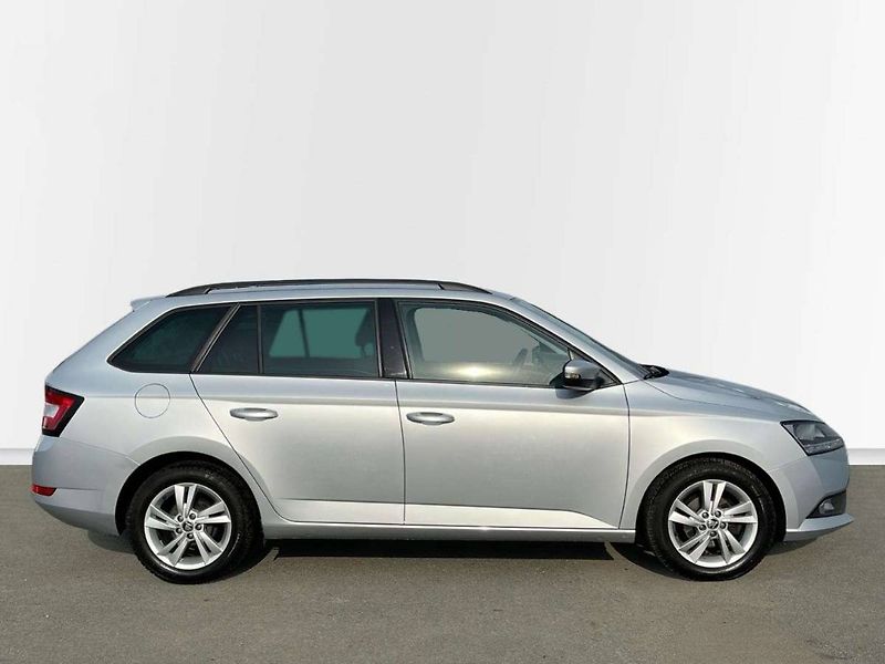 Škoda Fabia (2023) 1.0 TSI 70kW Ambition Combi To - fotka 7 z 20