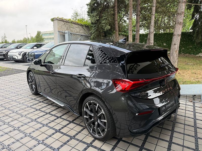 Cupra Born (2022) REZERVACE Beats Audio Masážní - fotka 4 z 43