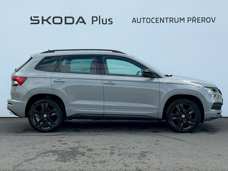 Škoda Karoq (2019) 1.5 TSI 110kW DSG SportLine - fotka 31 z 35