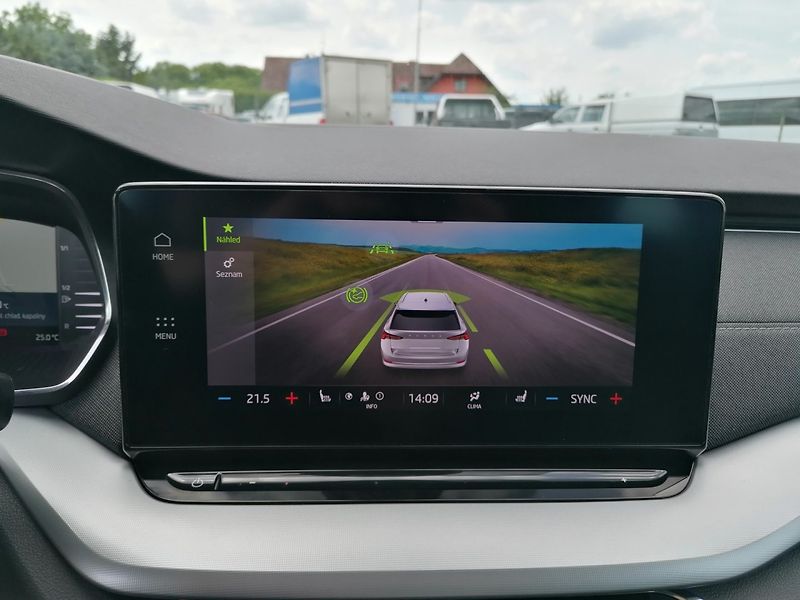 Škoda Octavia (2020) 1.5 TSi Style MATRIX KŮŽE - fotka 17 z 33