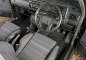 Volkswagen Golf GTI 2. generace.