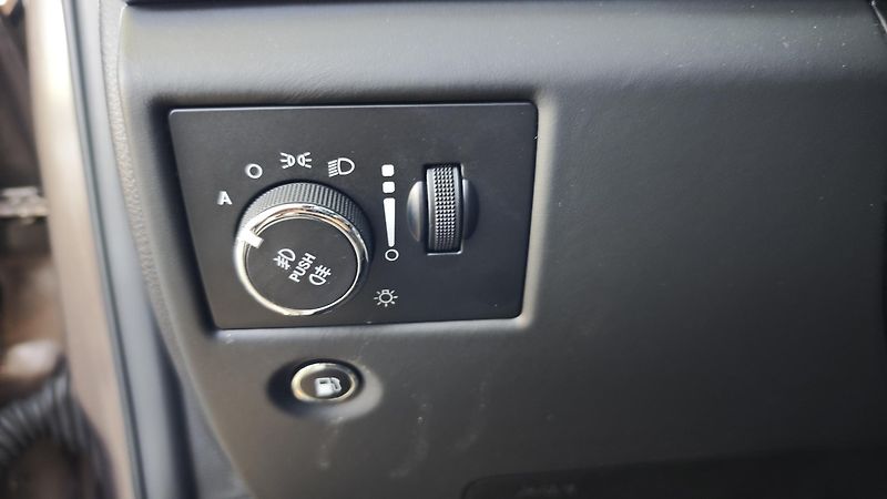 Jeep Grand Cherokee (2019) 3,0 CRD Summit ČR, 1.maj.  - fotka 27 z 49