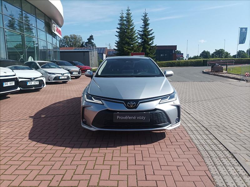 Toyota Corolla 1,5 Style - fotka 6 z 20