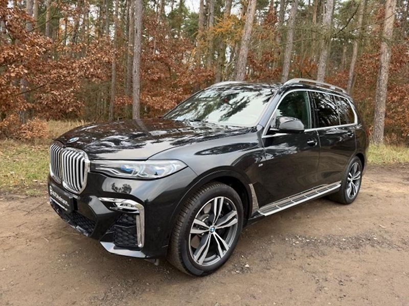 BMW X7 4,0i xDrive,mPaket competition - fotka 3 z 50