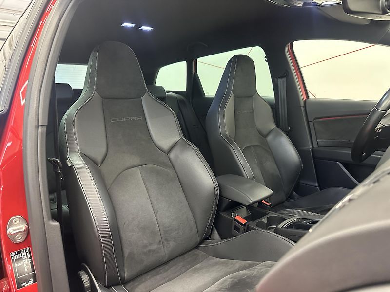 Seat Leon (2018) Cupra FR 300 4drive*CZ*1. Maj. - fotka 9 z 15