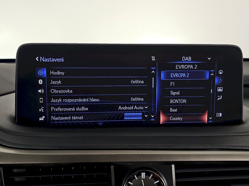 Lexus RX 400h (2022) 300 2.0T 4X4 LIMITED EDITION - fotka 13 z 30
