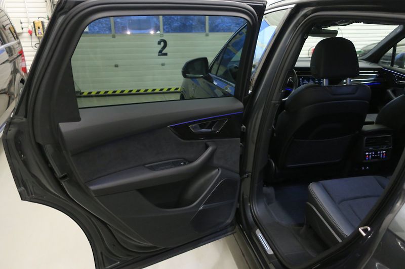 Audi Q7 (2022) S -Line 50TDI HD Matrix - fotka 41 z 50