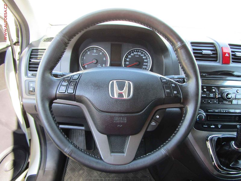 Honda CR-V (2012) 2.2 CiTD 4x4, ČR, servis - fotka 16 z 18