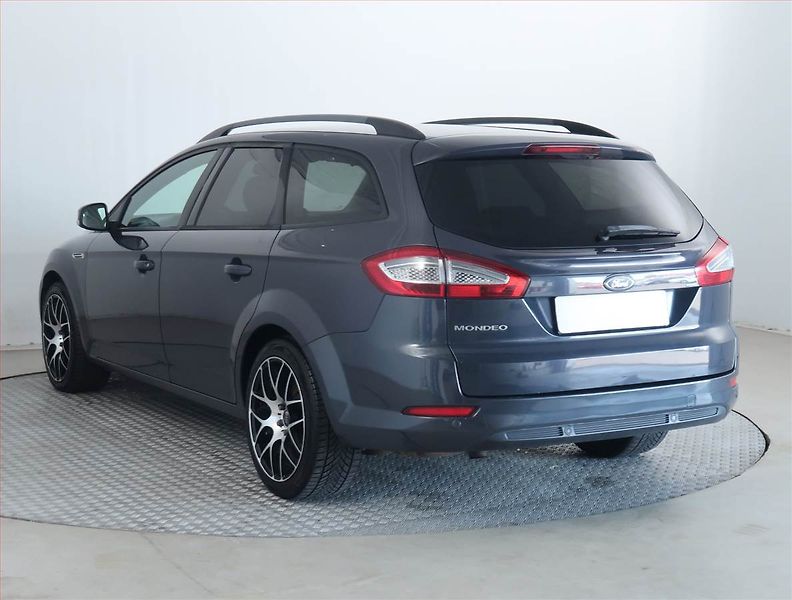 Ford Mondeo (2011) 1.6 TDCi, Tempomat - fotka 4 z 15