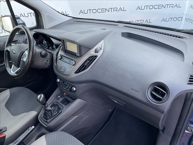 Ford Tourneo Courier 1,5 TDCi,74kW,Trend,ČR,1.maj., - fotka 20 z 26