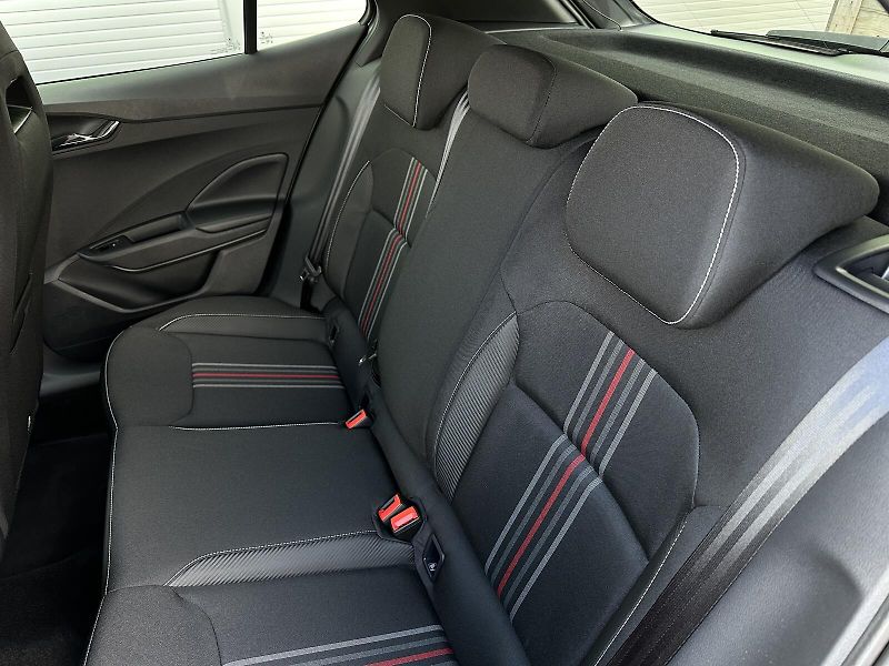Škoda Fabia 1.0TSi 116PS Monte Carlo Bi-LE - fotka 33 z 36