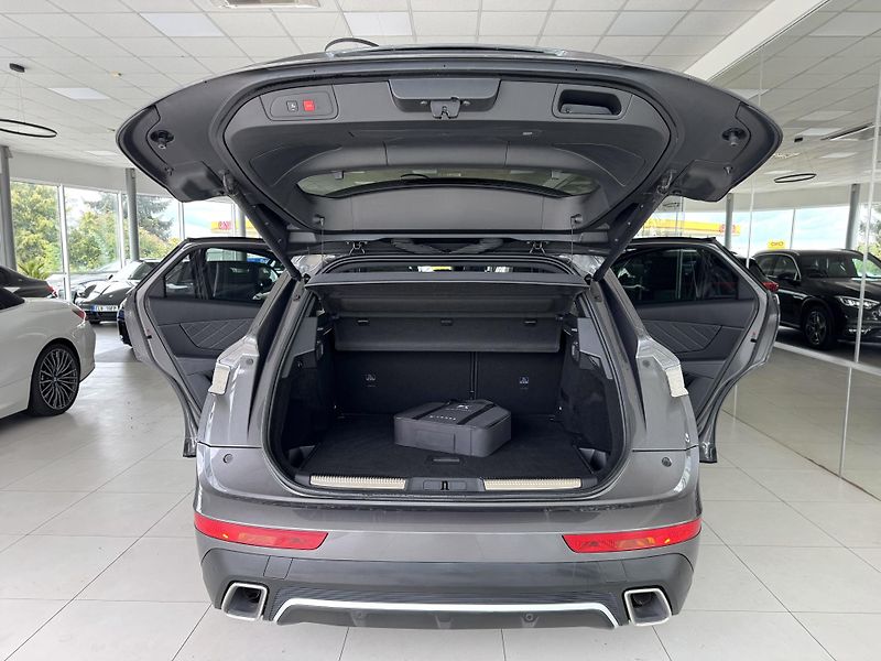 DS Automobiles DS7 Crossback 1,6 E-TENSE 300*AT8*4x4*RIVOLI - fotka 43 z 47