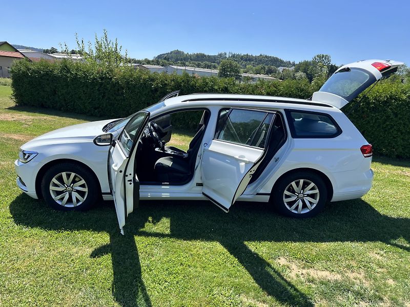 Volkswagen Passat 1.4TSI 92KW,NAVI,LED,ALU - fotka 25 z 44