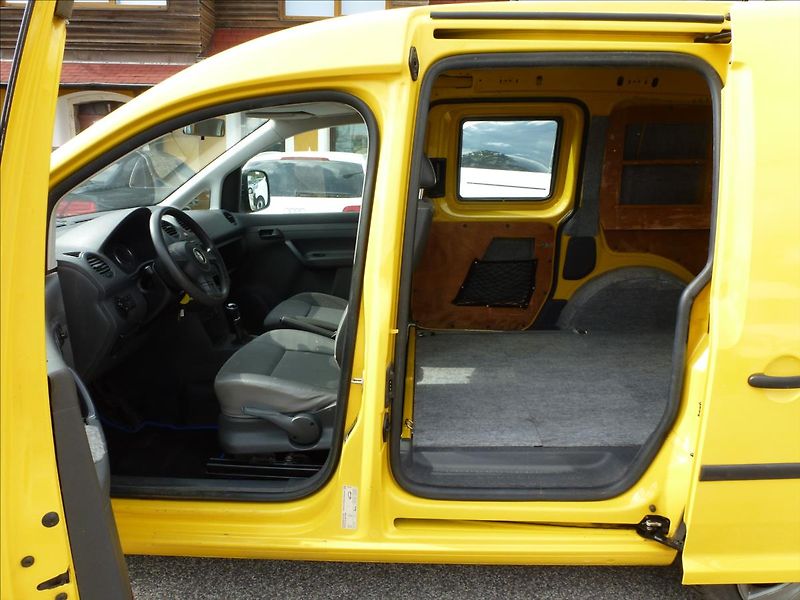 Volkswagen Caddy 2,0 TDI Nová spojka,Nové pneu - fotka 18 z 50
