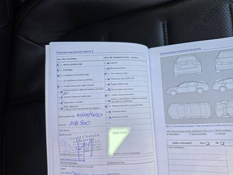 Volkswagen Touareg 3.0 TDI 4Motion Dyn Aud R-Line - fotka 23 z 24