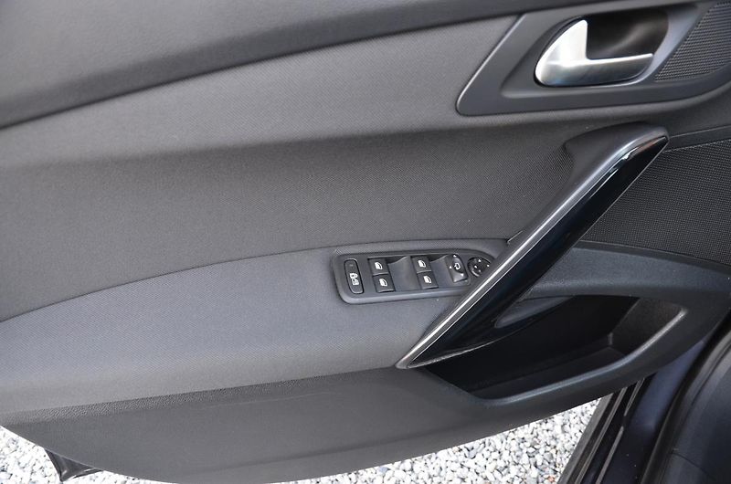 Peugeot 508 (2017) SW 2.0 HDi 133kW AT / PANORAMA - fotka 21 z 27