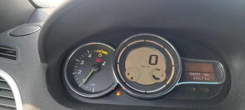 Renault Mégane 1,9 DCI KABRIO - fotka 12 z 12