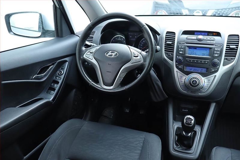 Hyundai ix20 (2011) 1.4 CVVT, Serv.kniha - fotka 7 z 17