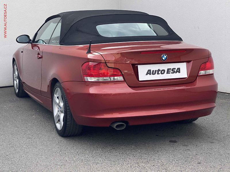 BMW Řada 1 (2009) 2.0d 123d, Xenon, AC, tempo - fotka 6 z 16