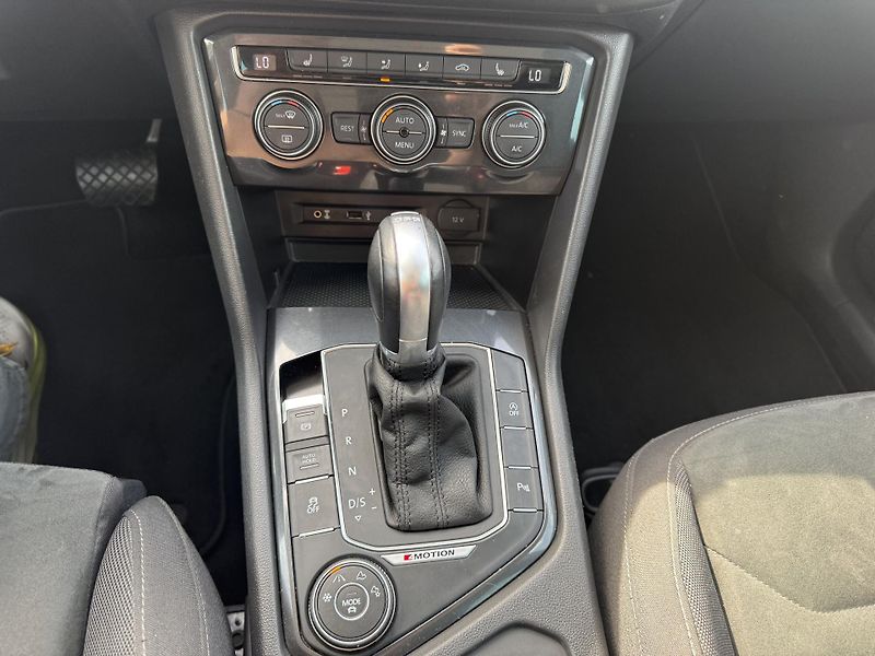 Volkswagen Tiguan (2017) 1.4 TSI 4x4 ser.knížka - fotka 21 z 29