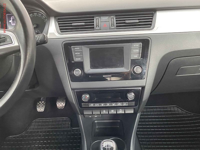 Škoda Rapid (2016) 1.2 TSi, Ambition - fotka 12 z 16