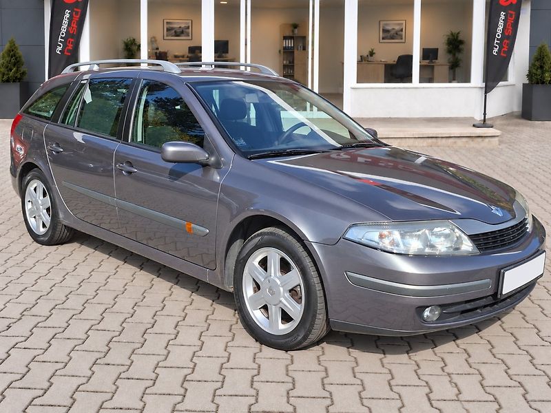 Renault Laguna (2004) 1.9dCi 79kW - fotka 1 z 28