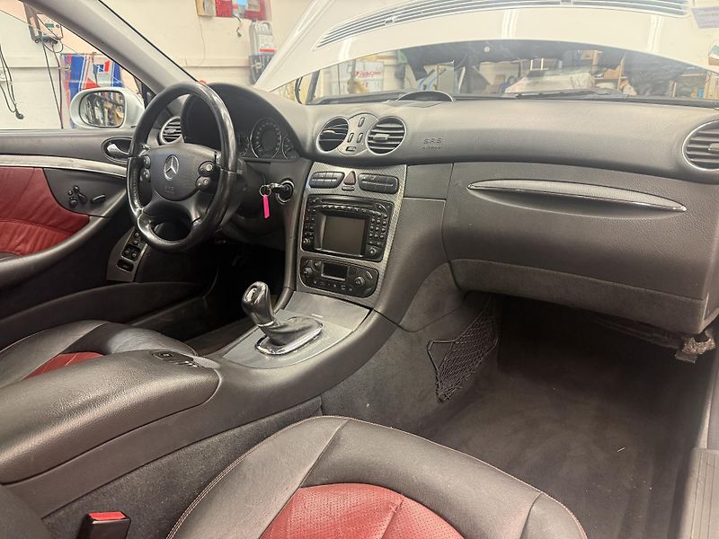 Mercedes-Benz CLK 240 Avantgarde  - fotka 15 z 18