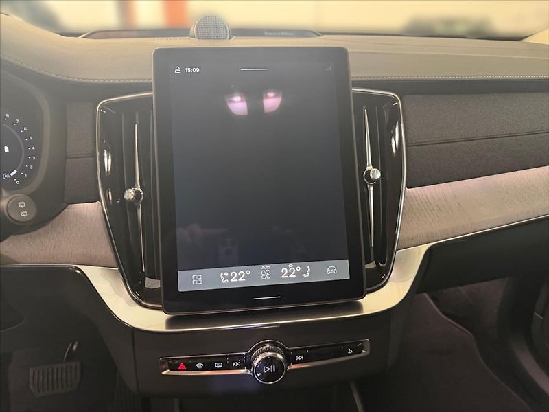 Volvo XC90 (2026) B5 Ultra Dark 2469 - fotka 9 z 14